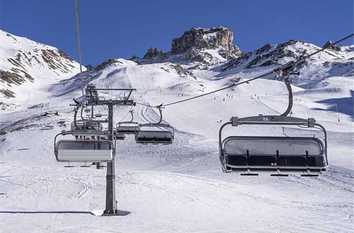 Mastering Lift and Up Hinges - Blogs - 2