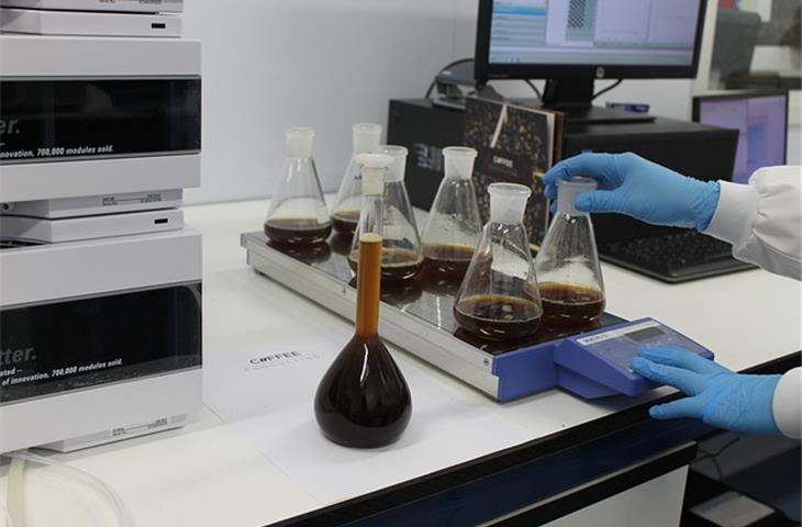 quality cabinet hinges