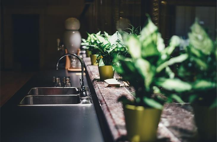 kitchen hinges near me
