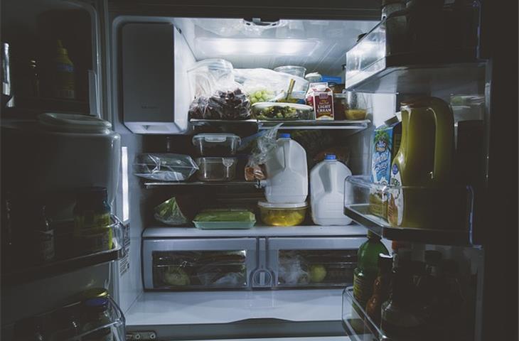 refrigerator with quick access door