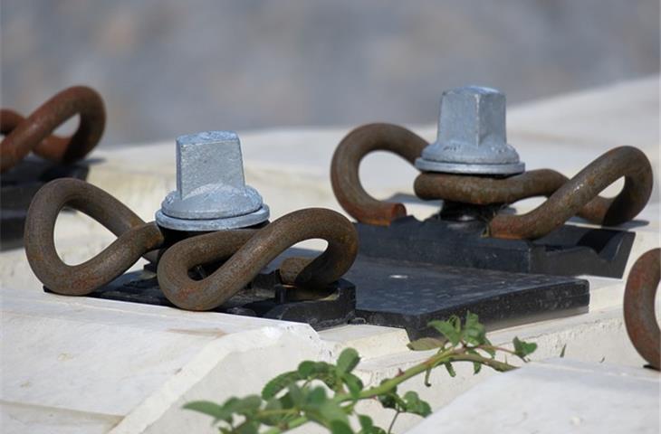 swivel hinge bracket