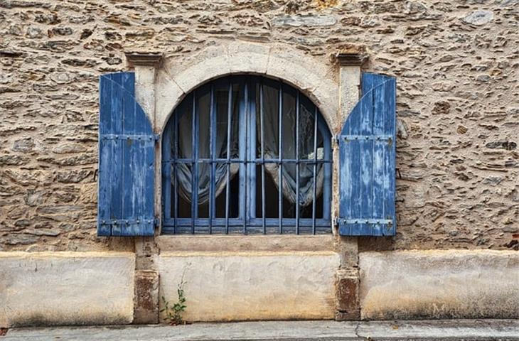 adjustable doors