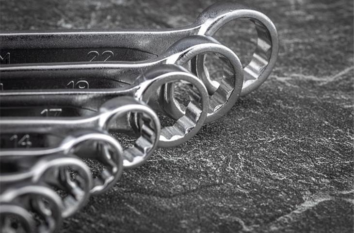 hinge hardware