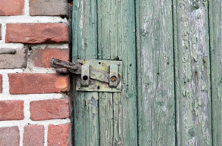 hidden door latch