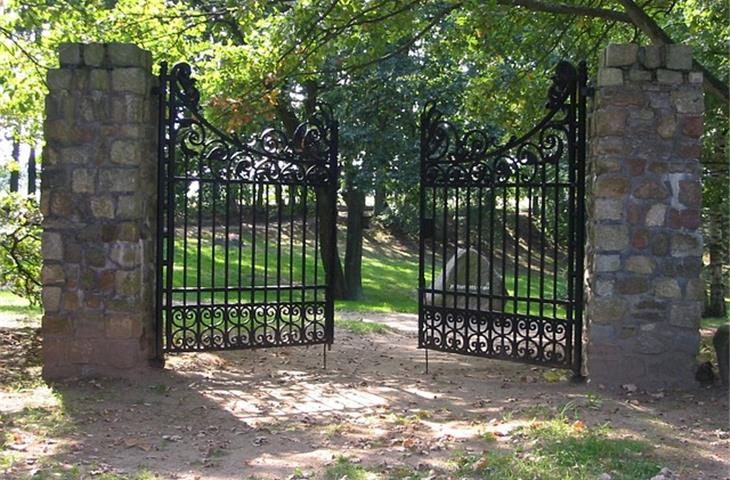 rod iron gate hinges