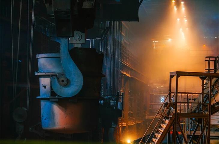 hinge manufacturing companies